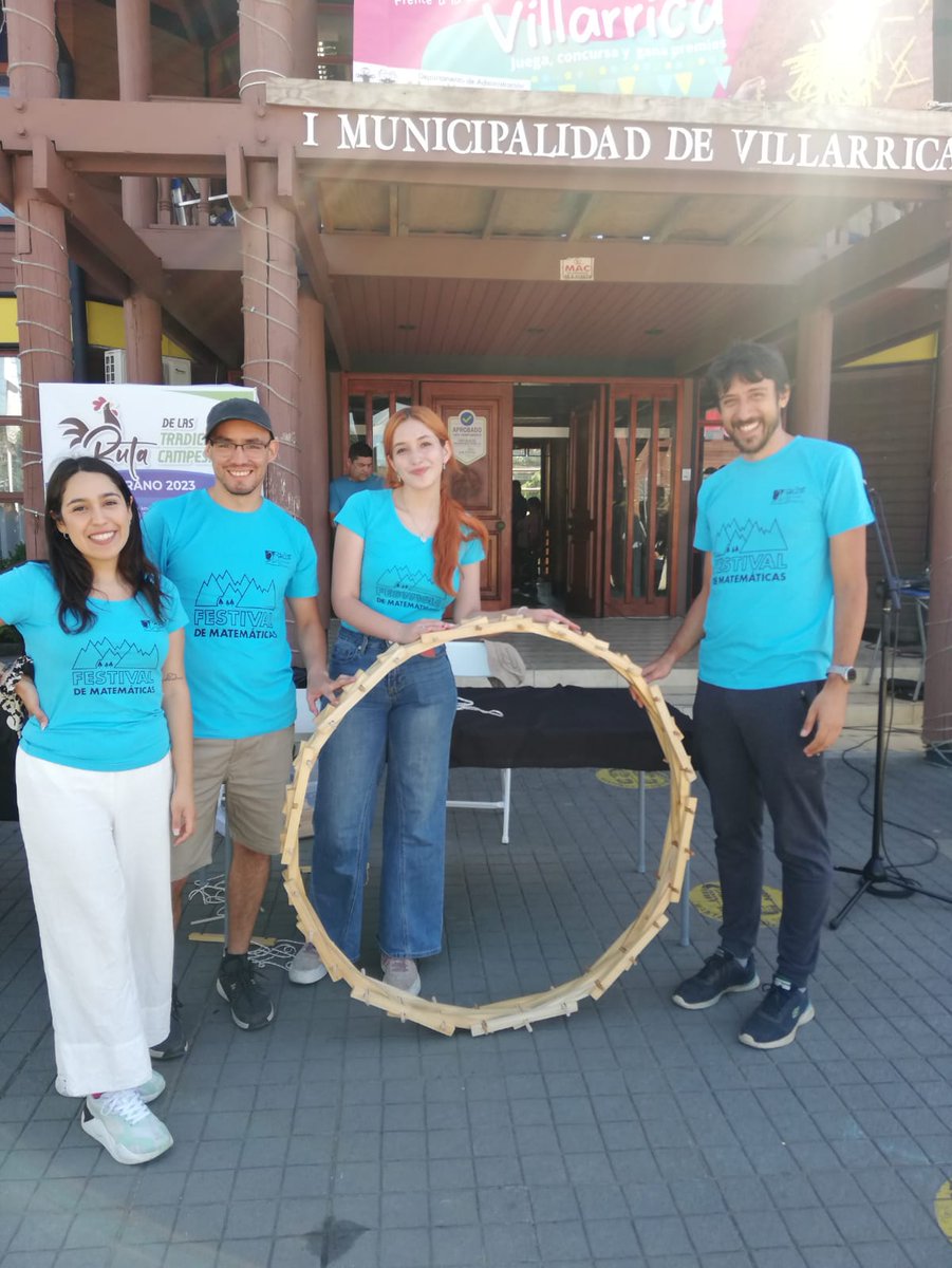 festivalmatemat's tweet photo. ¡Ya estamos instalados frente a la Municipalidad de Villarrica!
Ven a disfrutar de la Matemática hasta las 19 hrs.
Gratis y abierto a todo el mundo ;)
@Villarricacl @de_Villarrica @infoVillarrica @VillarricaMuni @VillarricaUC @vimeusach @Ciencia_Usach @UFrontera @SociedaddeMate1 https://t.co/MXWHGVQjcf