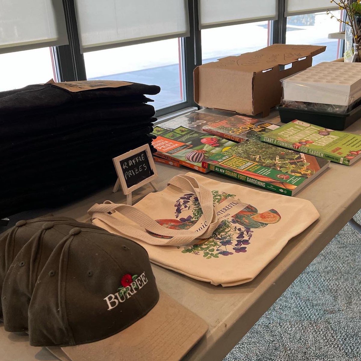 WDCGardener's tweet photo. It’s almost time again for the Washington Gardener Seed Exchanges and #seedswapday! The first us 1/28 at #brooksidegardens and the second is 2/4 at #greenspringgardens. Register now spots fill fast! See link in bio. #gardendc #dmv #seeds #seedswap #seedswapping #seedexchange https://t.co/hugBrFPcAY