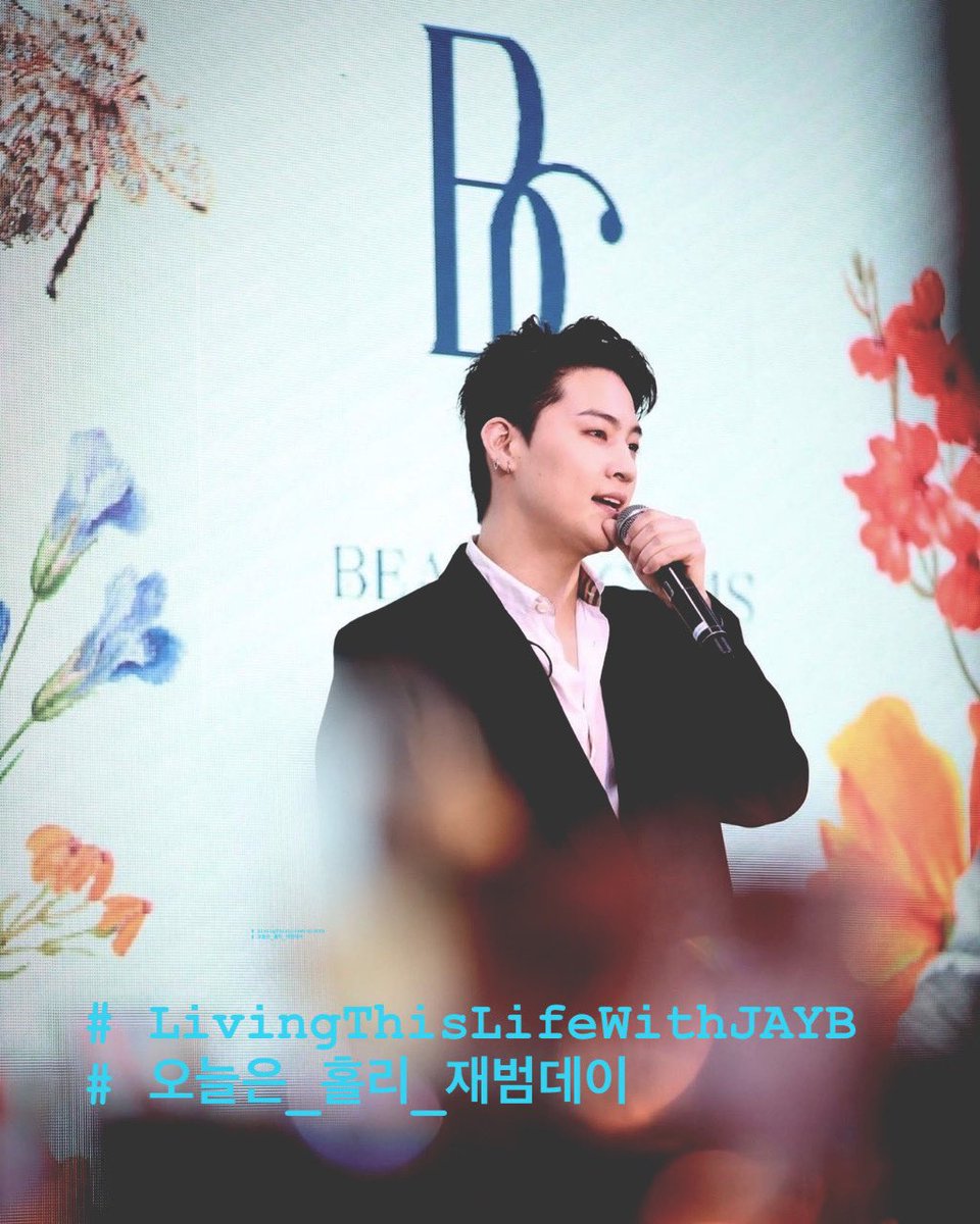 ant_uanzy's tweet photo. Hoping your day will be as special as you are  🐝🌴

🌴#LivingThisLifeWithJAYB
🌴#오늘은_홀리_재범데이
Happy JAY B Day
2023 01 ,05 https://t.co/brMiXi7URV