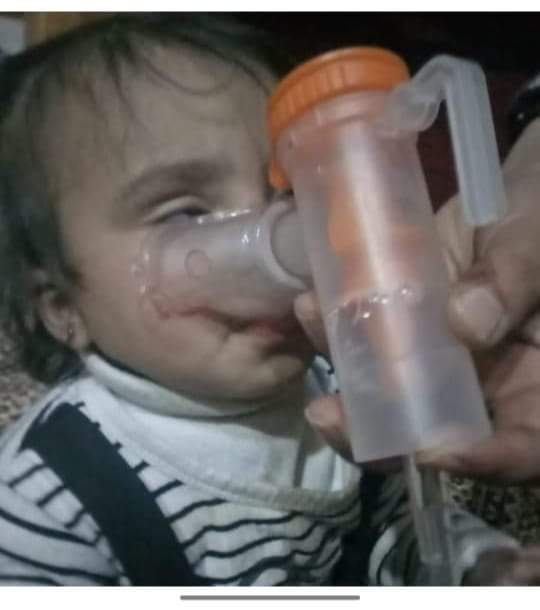 دھرنے میں موجود چھوٹی بچی ٹھنڈ کی وجہ سے بے حوش۔ 

#HumanRights 
#GilgitBaltistanGovt 
<a href="/ammaralijan/">Ammar Ali Jan</a> <a href="/Advjalila/">Jalila Haider</a> <a href="/Rohshan_Din/">Roshan Din Diameri</a> <a href="/HamidMirPAK/">Hamid Mir حامد میر</a>