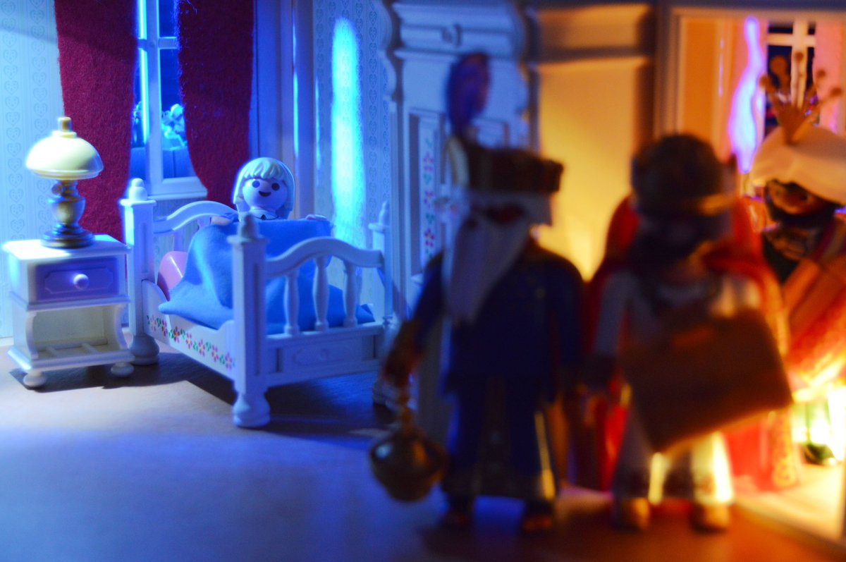 lovskycreations's tweet image. ✨ La noche más mágica del año.
#Playmobil #cabalgata2023