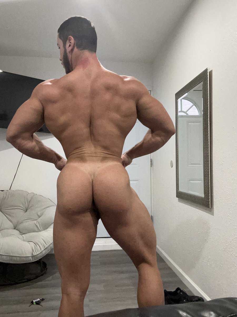 JohnBronco_'s tweet photo. In Vegas looking for collabs 
https://t.co/4bX3m7dKl9

https://t.co/V2EL0E8UsO https://t.co/gQkME34fjp