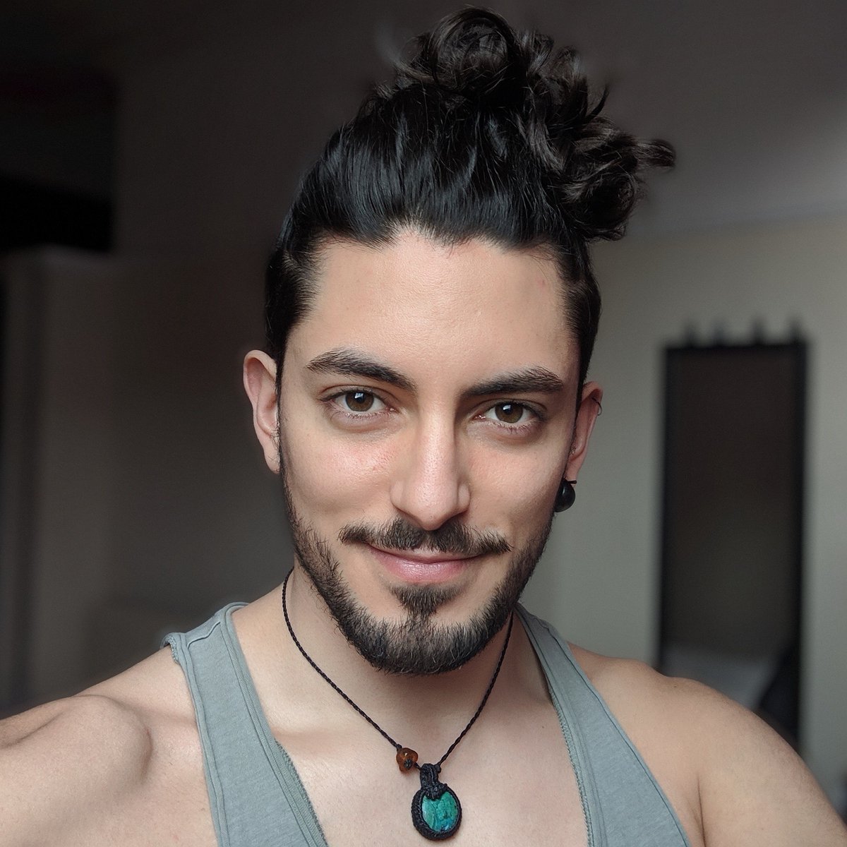 TmesisTheatre's tweet photo. Introducing our ensemble member Samual Perez Duran! Originally from Spain, Sam started in our 2017 Training Company & has worked with us for the past 3 years, a fantastic performer & we cant wait to work with him in #SealSkin R&D
#DevelopingCreatives
https://t.co/sMdm4QrgLF https://t.co/gwkOqs51wX