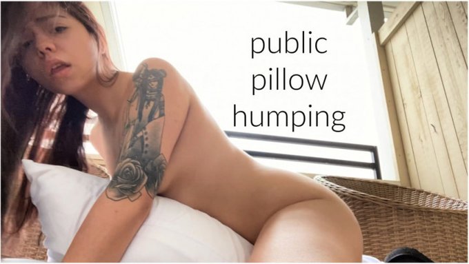 Another vid sold! Public Pillow Humping https://t.co/wZN6589vu6 #MVSales https://t.co/J51B0DPYaE<a href="/tag/mvsales"class="tags"><span>#mvsales</span></a>