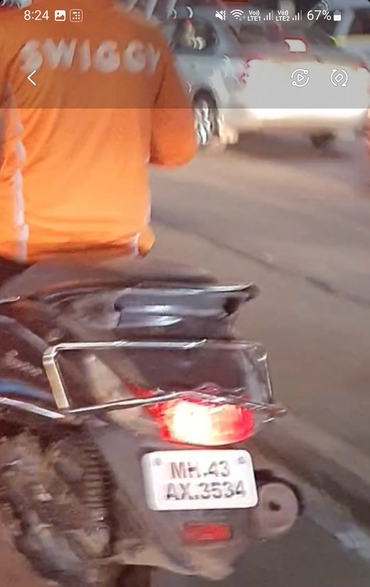 KnowSayali's tweet photo. Is this ever going to stop? Or the sidewalk is for two-wheelers?
Pehle hi bata do,baad me #Anjali karke kya fayda?
&amp; the fact this happens in front of trafficpolice.Really amazing!
Location:Belapur, Palm beach rd near NMMC head office
@Navimumpolice @thunderonroad @MTPHereToHelp https://t.co/SSyDcVULeP
