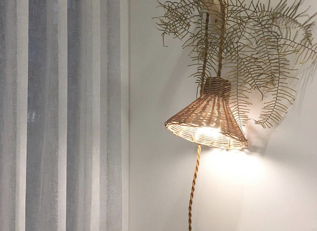 핫플은 넘 시끄럽고
동네 적당한 카페가
맥북하기 졓음