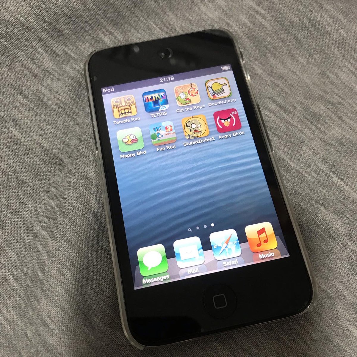helloyoyeahh's tweet photo. 🏝iPod touch gen4 (32gb)
🥑1,150 b.-(รวมส่ง)
💜แถมเคสใส มีฟิล์มติดจอ
🌈มีเกมส์ แอพ ig joox spotify ให้เล่นด้วยเด้อ
♪ ความจุ32gb
♪จอไม่เหลือง
#ipod #ipodtouch #ipodtouch4 #ไอพอด #ไอพอดทัช4 https://t.co/tm7GPt8Vvv