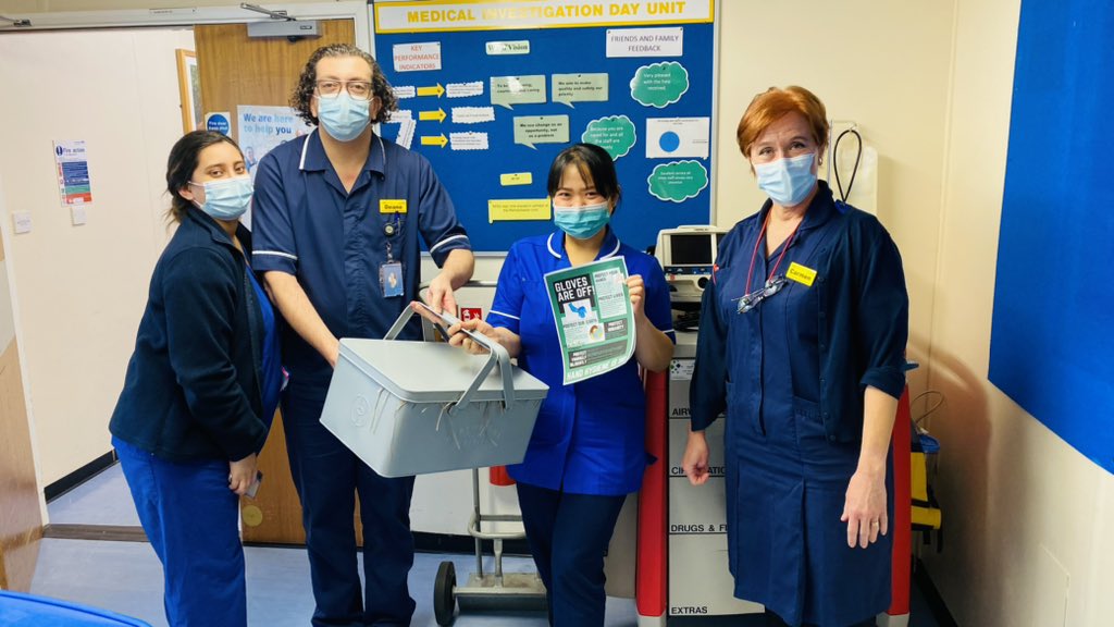 And the winner is… JASMIN👏
It is never too late to say a huge Thank You to all of you who have contributed to the poster competition on reducing glove use, launched on #IIPW2022 @FHFT_wellbeing