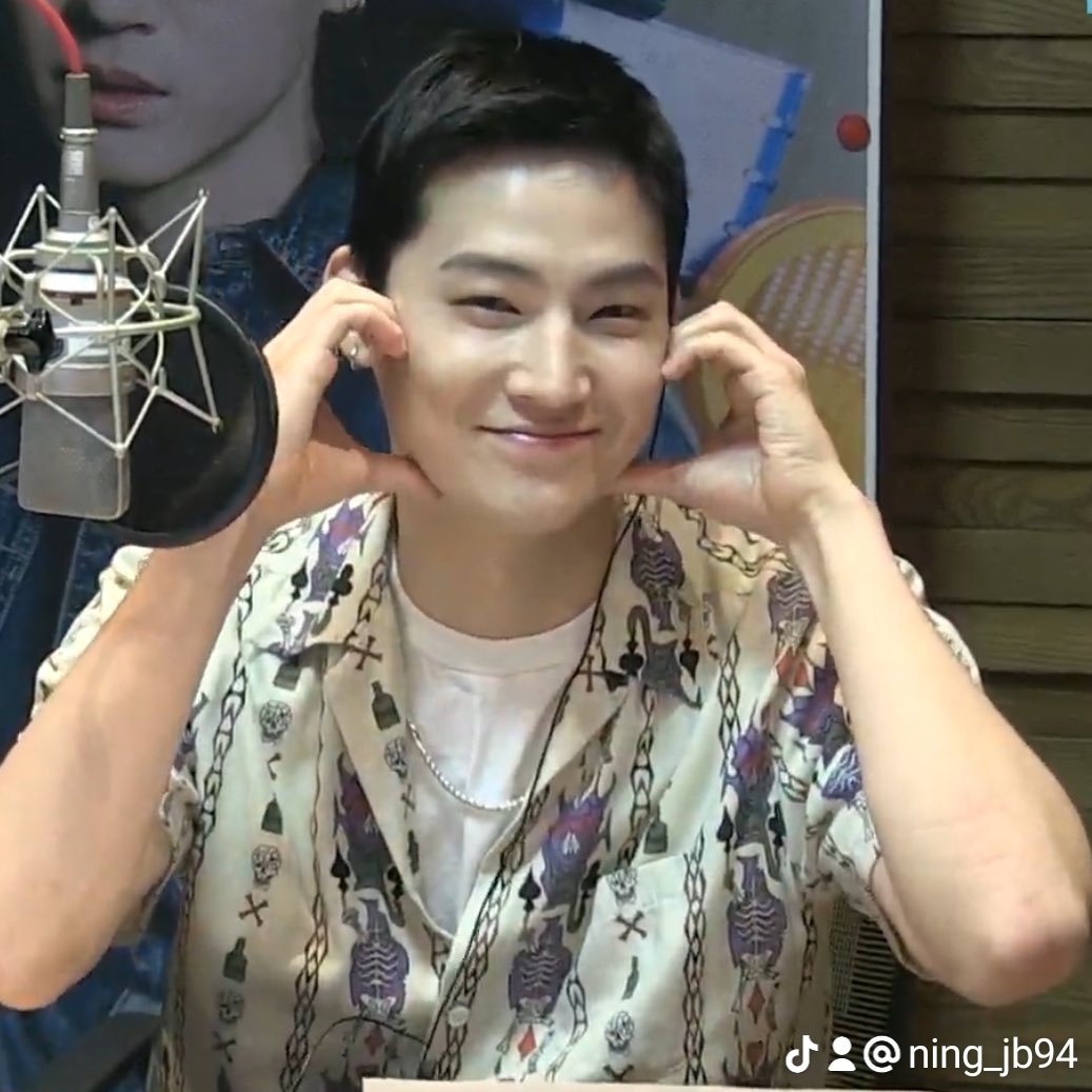 Ning2nik_JB's tweet photo. Happy birthday to you jaebeom ขอให้มีความสุขในทุกๆวันน่าาาา.รักคุณ   #LivingThisLifeWithJAYB
@jaybnow_hr https://t.co/KUqm1pkhjX