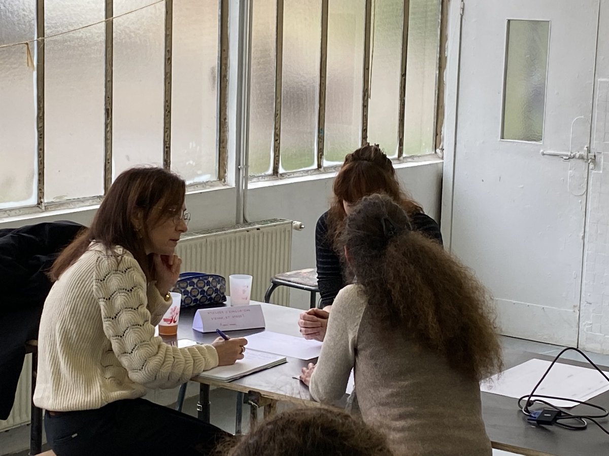 CPC Louviers (@delphimeneuraet) on Twitter photo Journée d’échanges entre CPC sur nos gestes professionnels. @LaetitiaCpc <a href="/minikro27/">Carole-anne Duhamel</a> <a href="/Nadgbb1/">Nadgbb</a> <a href="/ChrisErun27/">Réf Dép Directions d'Ecole (27)</a> <a href="/AudreyGagnet/">Audrey Gagnet</a> Journée d’échanges entre CPC sur nos gestes professionnels. @LaetitiaCpc <a href="/minikro27/">Carole-anne Duhamel</a> <a href="/Nadgbb1/">Nadgbb</a> <a href="/ChrisErun27/">Réf Dép Directions d'Ecole (27)</a> <a href="/AudreyGagnet/">Audrey Gagnet</a>