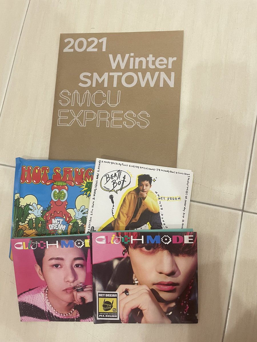 YY000323's tweet photo. #pasarNCT #pasarNCTMy 

WTS NCTDREAM GLITCH MODE SEALED ALBUM
READYSTOCK AND ON HANDS
EACH RM30 exc pos

STILL HAVE 8

ADD RM5 WILL GET 1️⃣FREEBIES

FREEBIES (ALL ARE UNSEALED ALBUM &amp; CAN CHOOSE URSELF
 ⁃ BEATBOX DIGIPACK 
 ⁃ HOT SAUCE DP
 ⁃ SMCU DAYTIME

POSTAGE RM7 WM RM14 EM https://t.co/jwbV4fOfx8