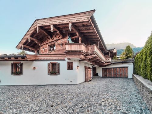 Neu: Engel &amp; Völkers Ski-Ranking 2022/23 - Die Top 5 der exklusivsten Skigebiete weltweit engelvoelkers.com/d/7nnD/