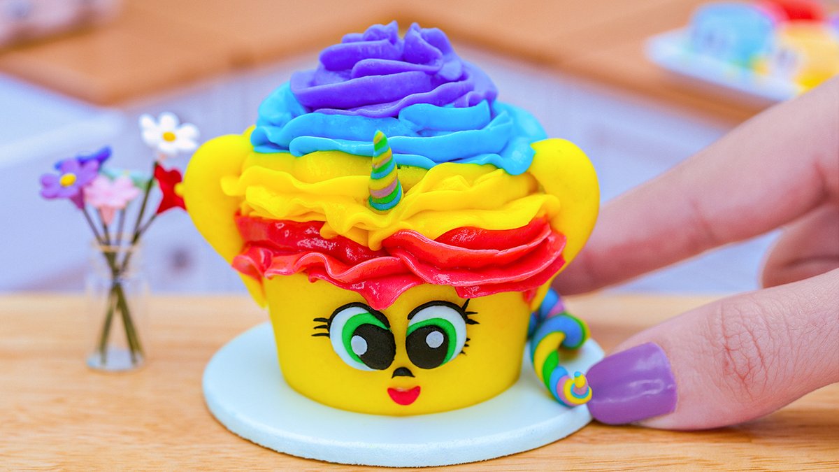Fancy Miniature Sweet Colorful Pineapple Cake Decorating 🌈 Satisfying Rainbow Cake Design Ideas
youtu.be/9AyeV_eu-qE
#minitasty #miniature #miniaturecooking #miniaturecake #minicake #miniaturefood #miniaturerainbowcake
#colorfulcake #diy #asmr
#rainbowcake
#minicolorfulcake