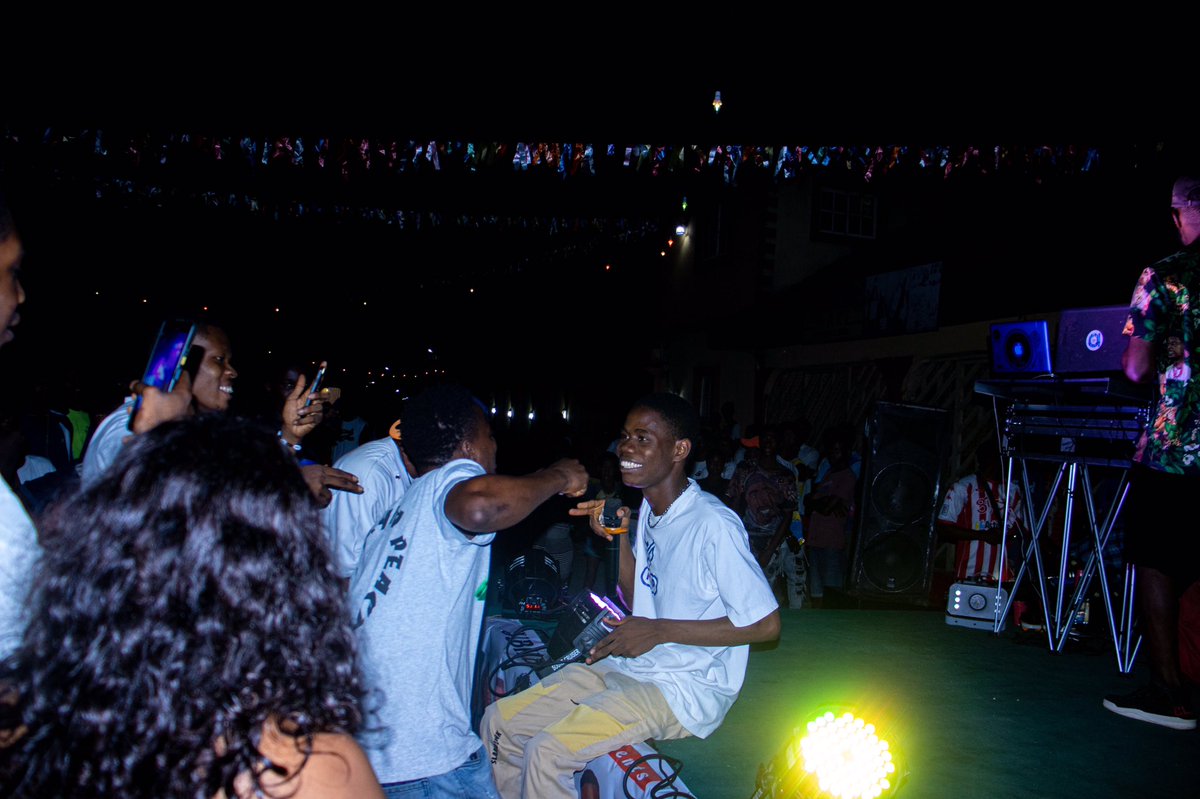 kingmorgan4TP's tweet photo. Thank you for supporting the brand ❤️🥹, I’m grateful 😇
2023, we Dey game!!!
Happy new year 🎊
📷 @slam_mer
#M4TP https://t.co/zaZArlsGNO