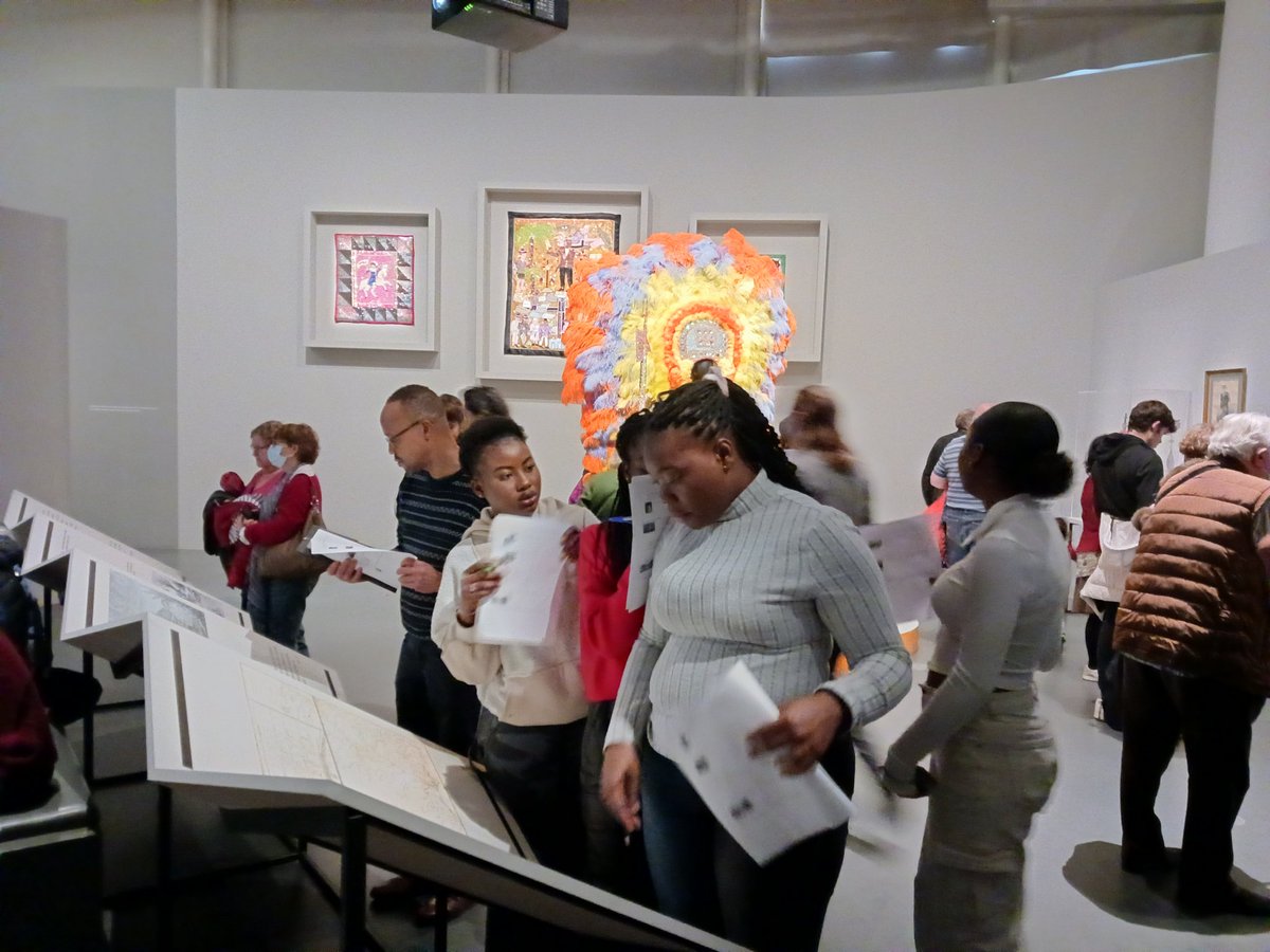 LPAnatoleFrance's tweet photo. Visite de l'exposition #blackindians au @quaibranly avec les 2eme année de cap ATMFC et PSR
#EAC https://t.co/RG4hNrL7xU