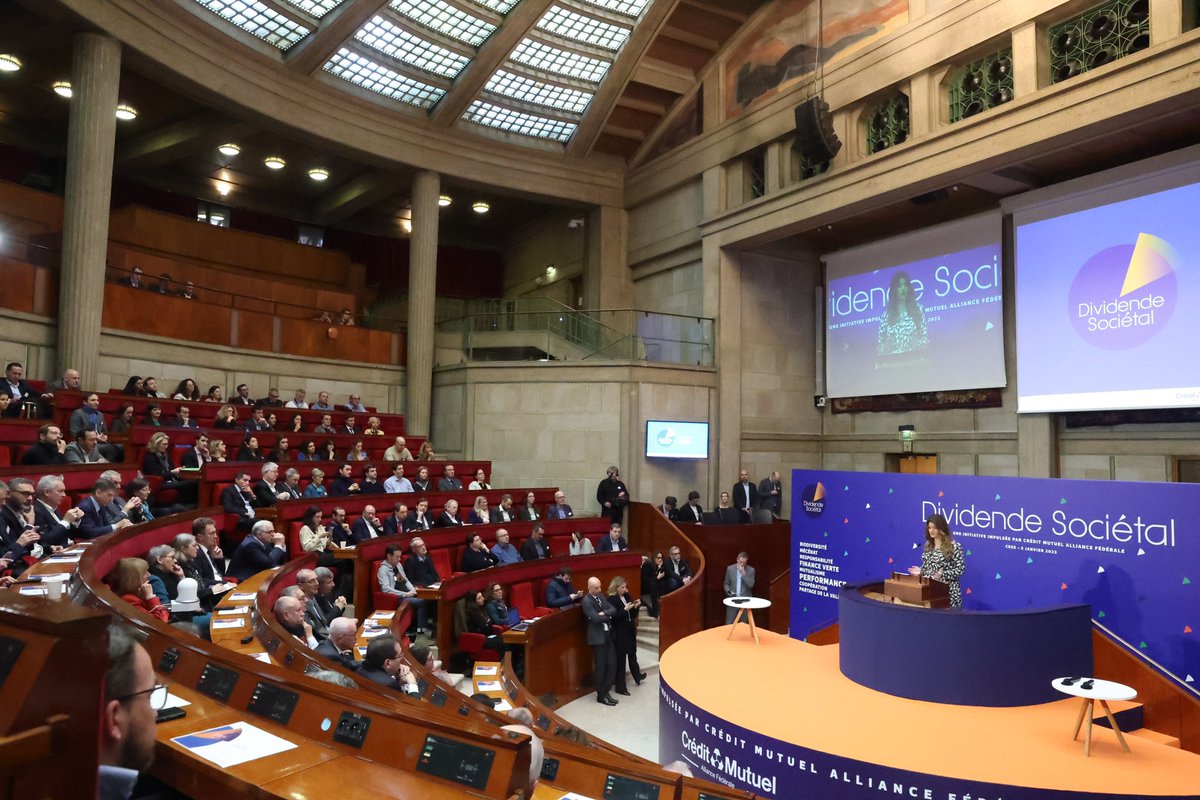Brillante intervention de la ministre <a href="/MarleneSchiappa/">🇫🇷 MarleneSchiappa</a> qui appelle les entreprises à poursuivre et accélérer leurs engagements pour réussir la transition écologique et inclusive. Si l’économie se mobilise, on réussira. #DividendeSocietal