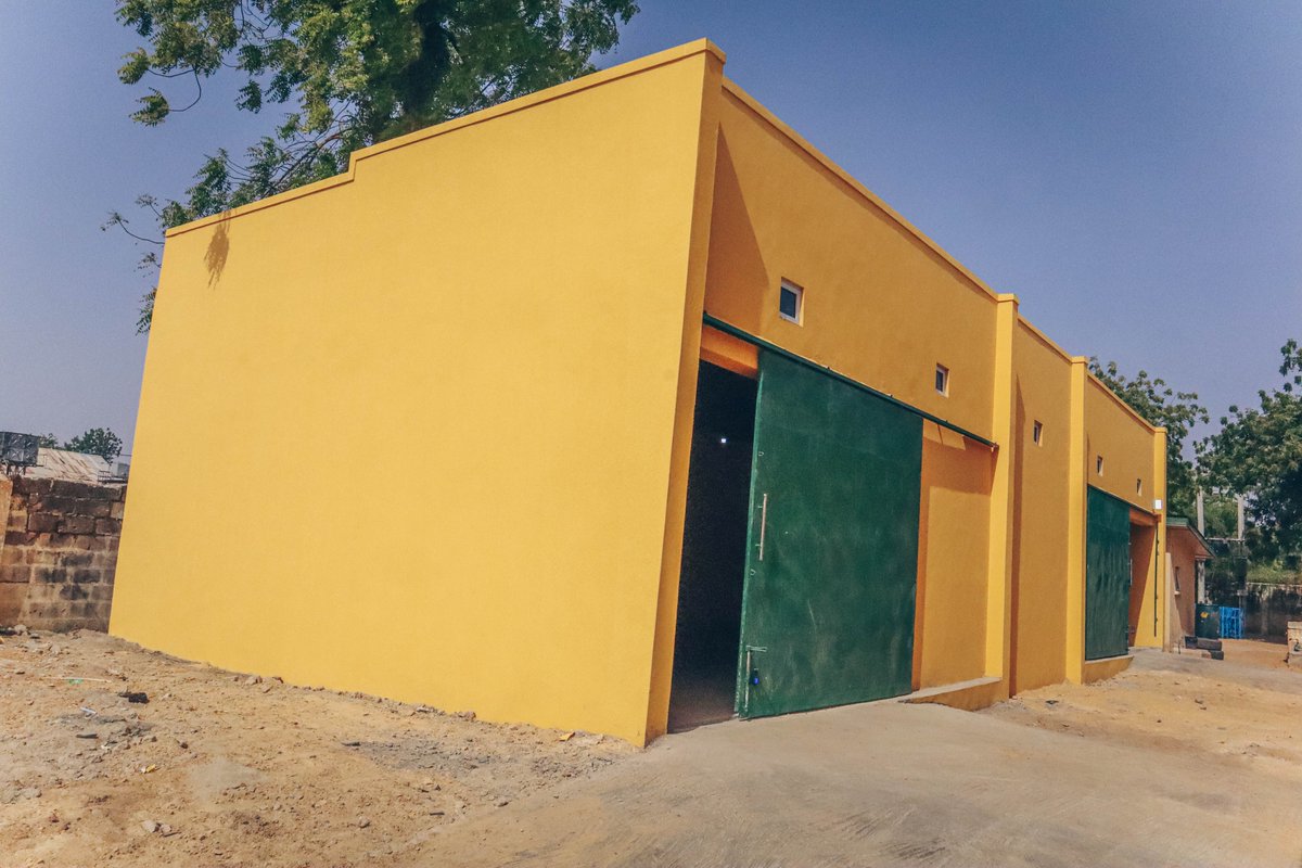 WHONigeria's tweet photo. As part of the commitment to providing uninterrupted quality essential health services in the BAY states. @WHO in collaboration w/ the @BornoGovt with funding from @USAID,  expanded a warehouse to complement the existing Central Medical Store in the state. https://t.co/CMqq22YgeZ