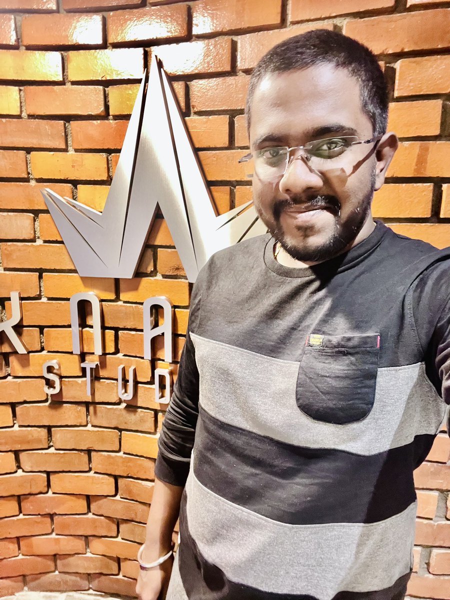 Vignesh Narayanan Ganesalingam (@singer_vignesh) on Twitter photo Working for #varisu Background scores in full swing 🎧🎙🎶 at <a href="/knackstudios_/">Knack Studios</a> 🔥 #thalpathy #vijay #rashmikamandanna #vamshipaidipally #dilraju #knackstudios Working for #varisu Background scores in full swing 🎧🎙🎶 at <a href="/knackstudios_/">Knack Studios</a> 🔥 #thalpathy #vijay #rashmikamandanna #vamshipaidipally #dilraju #knackstudios