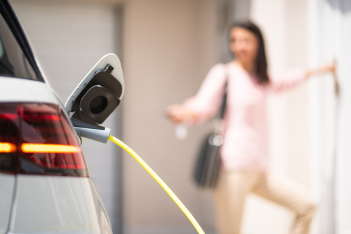 Arval_M_O's tweet photo. [BAROMÈTRE ÉNERGIES 2022] : l’électrification fait son chemin. Ce qu’il faut retenir sur le marché entreprise et sur le marché national.
Tous les chiffres de l'@Arval_M_O à retrouver juste ici 👉: https://t.co/36JS9O9bHp https://t.co/hvjrFJaxJA