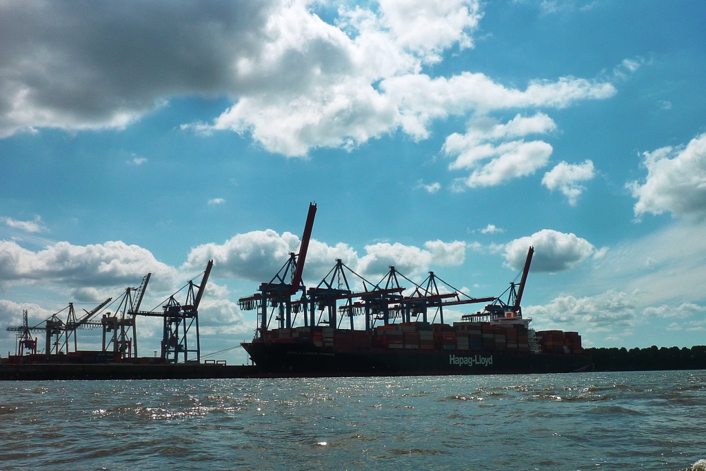 L'ISEMAR vous présente ses meilleurs vœux pour l'année 2023 et vous informe que la Note de Synthèse <a href="/isemarNSN/">ISEMAR</a> de janvier " Transport maritime, premiers bilans 2022, perspectives 2023" est disponible sur notre site isemar.fr