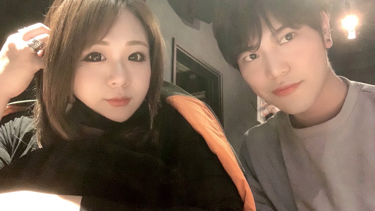 asknowas_info's tweet photo. 新年明けましておめでとう御座います！
本日も22時より1時間生放送でお送りします！ https://t.co/CEhIZNQM4i