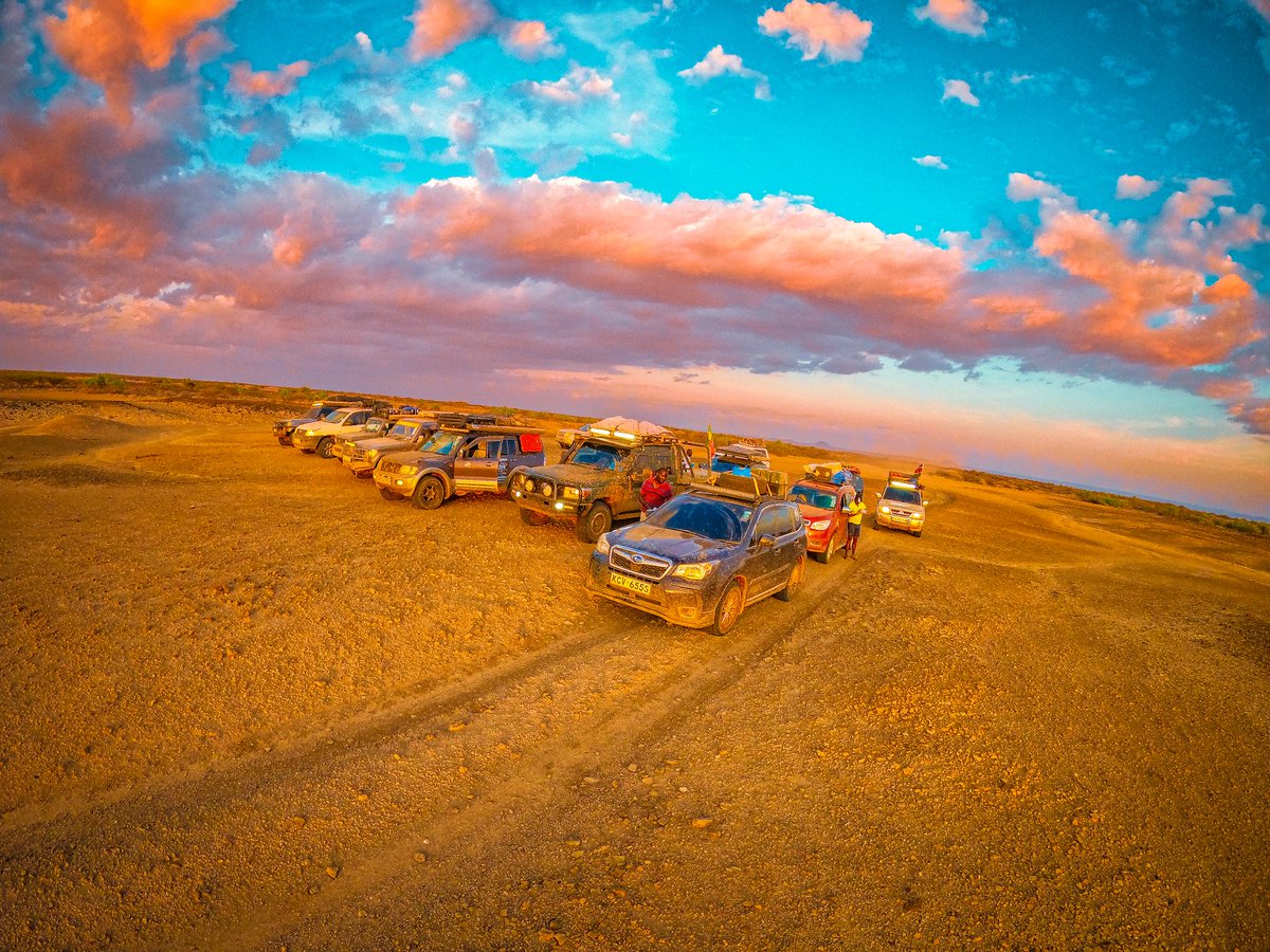 MaraNomads's tweet image. We are just back from the most grueling, most epic, most insane trip ever! A 9 days, 2400kms trip circumnavigating Lake Turkana from the eastern shores to the western shores! 

All the cars made it! It was quite a motley group of cars! 

📸 thread. 1️⃣

📸 @mercymurugi, @brolineKO