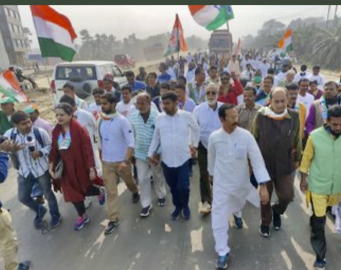 Today at #BharatJodoYatra in Nadia District, West Bengal. #SagarThekePahar #NafratChoroBharatJodo