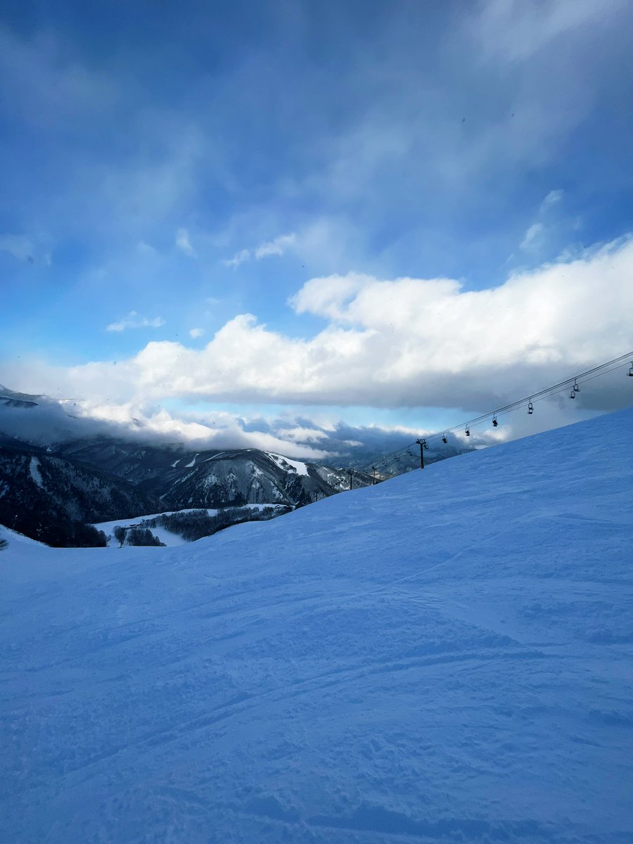 Doudemoiihi's tweet photo. 雪景色

#スキー場 #冬 #雪 #長野県 #白馬八方尾根 #写真好きな人と繋がりたい  #キリトリセカイ #ファインダー越しの私の世界 #photography #coregraphy #iphone https://t.co/saf3vbpyOY