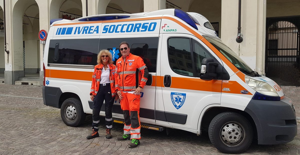 AnpasPiemonte's tweet photo. La Pubblica Assistenza #Anpas #IvreaSoccorso il 19 gennaio a Banchette presenterà il nuovo corso di formazione gratuito per diventare #soccorritori e #soccorritrici del Servizio di #EmergenzaSanitaria. #ambulanze #volontariato #AnpasPiemonte
https://t.co/4gmmr8hXz8 https://t.co/vSq63qgJvB