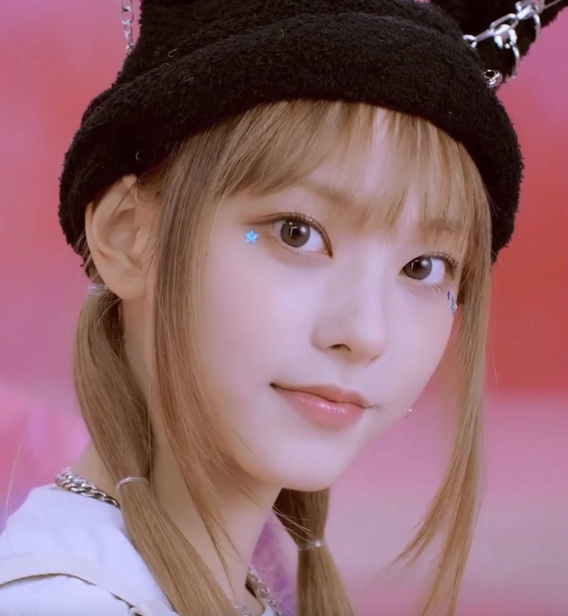 lovablDea's tweet photo. 절세미인.. https://t.co/dSOkINeLIf