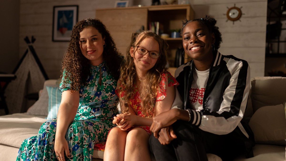 CAM_London's tweet photo. Don't miss S2 of #TheBeakerGirls ~ featuring #SimonLipkin!!
Find out what is in store for all, in the second series of this #TracyBeaker spin-off๐๐
๐บComing to @cbbc and @BBCiPlayer on 13th Jan
Catch the trailer here: https://t.co/vL3bO3GgLr
#BexElliff @imofuller https://t.co/h9zxwp5XTX