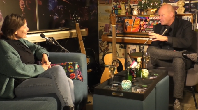 Uitzending gemist? In deze aflevering van ‘In Gesprek Met’ is budgetcoach en televisiepresentator Eef van Opdorp te gast bij Jan-Willem van den Akker in de Media Presentaties studio. dtvnieuws.nl/televisie/gemi…
 #tvprogramma #muziek #talkshow <a href="/EefvanOpdorp/">Eef van Opdorp</a>