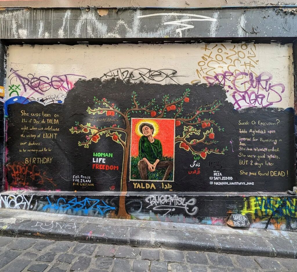the_unscene73's tweet photo. Yalda
-
-
#melbourne #hosierlane #streetphotography #instagraffiti #world_graffiti_art #graffitiart #graffiti #streetart #graffitiporn #art #urban #urbanart #globalstreetart #publicart #lanewayart #mural #shotonpixel7pro #shotbypixel #teampixel #madebygo… https://t.co/A8a1TZucQl https://t.co/Msi9jC9g1G