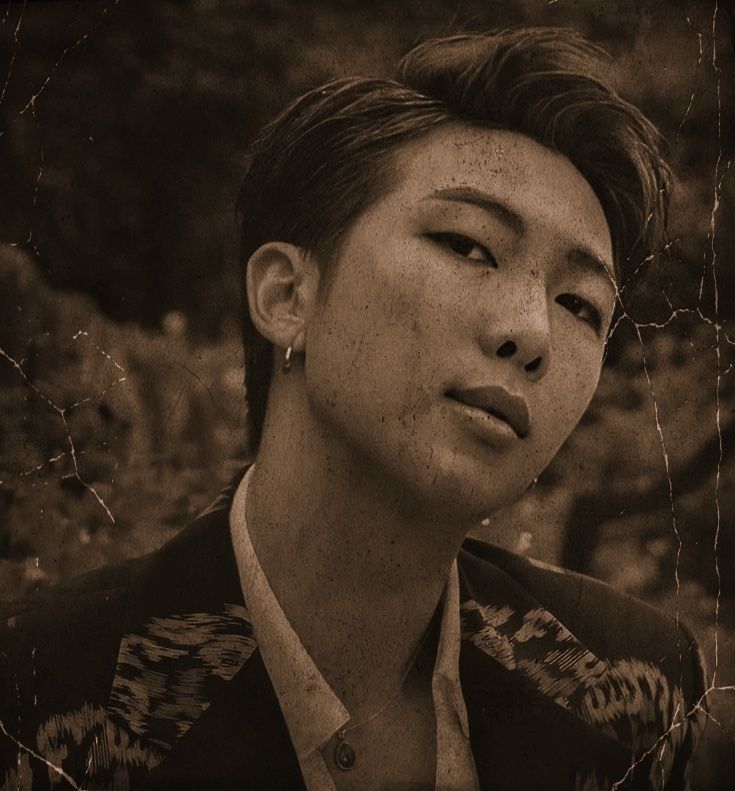 Raikook_BTS's tweet photo. @Best22113 We respect you Namjoon 💙🐨
Respect BTS 💜
#lowkeymustbelowkey https://t.co/IpiXEuFC0w