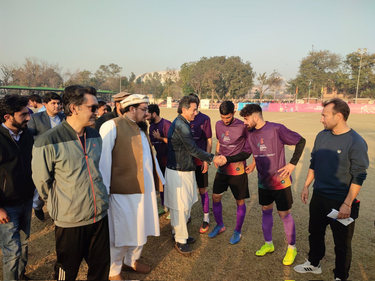 KPDGSports's tweet photo. At the #TehmasKhan Football Ground, Minister @AtifKhanpti is meeting the players of the final match between #PK01 #Chitral &amp; #PK06 #Swat at half-time. Let's cheer on these courageous players as they fight it out for the ultimate glory! #Football #KP #KhelRahaHaiKP #PlayForKP https://t.co/ET6rNnkuia
