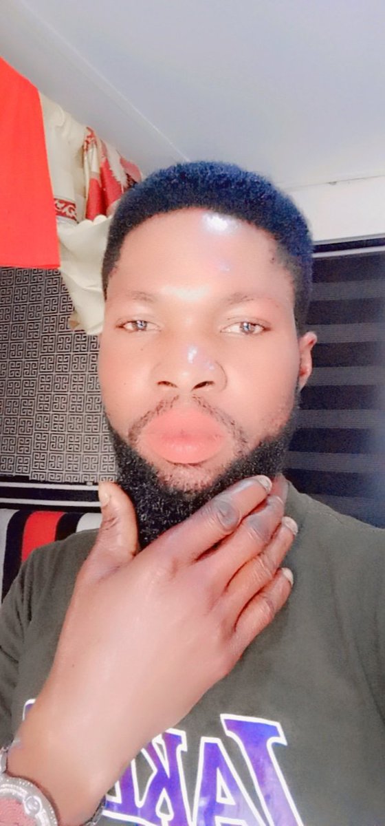 AAmeznu's tweet photo. @Fauzeeyy_oumar Good morning my dear I love you so much please call me on 0247833625 please please https://t.co/Um5qNzj3lc