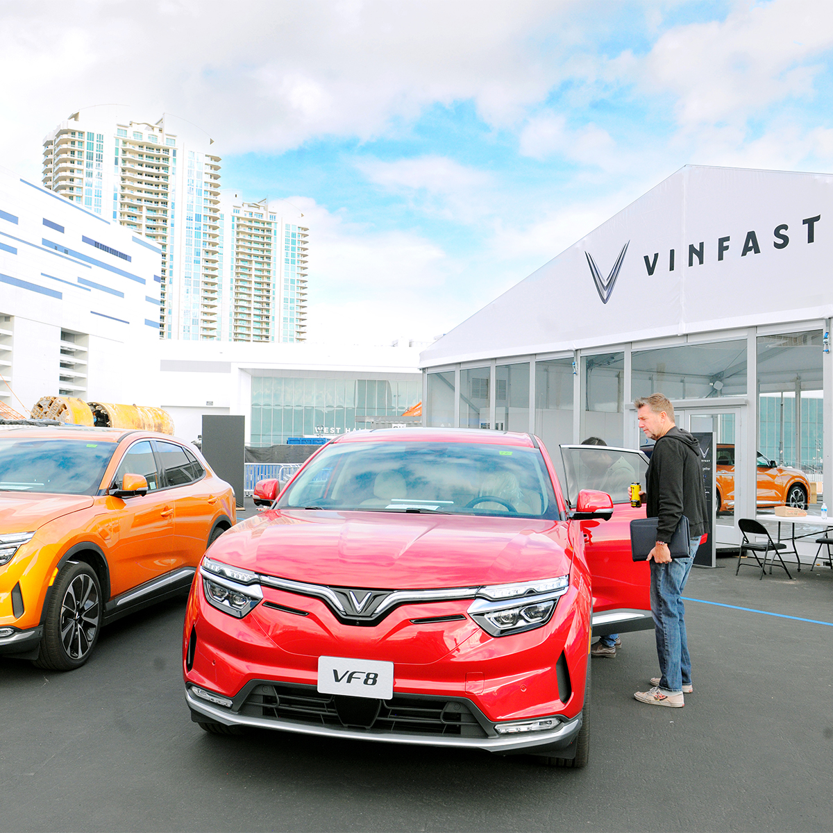 VinFastofficial's tweet photo. VinFast's booth is ready to welcome consumers at CES 2023 to come explore our VF 6, VF 7, VF 8, and VF 9 on exhibit, as well as to enjoy exclusive Vietnamese-inspired performances and delicacies! https://t.co/7xtFqVY0I5