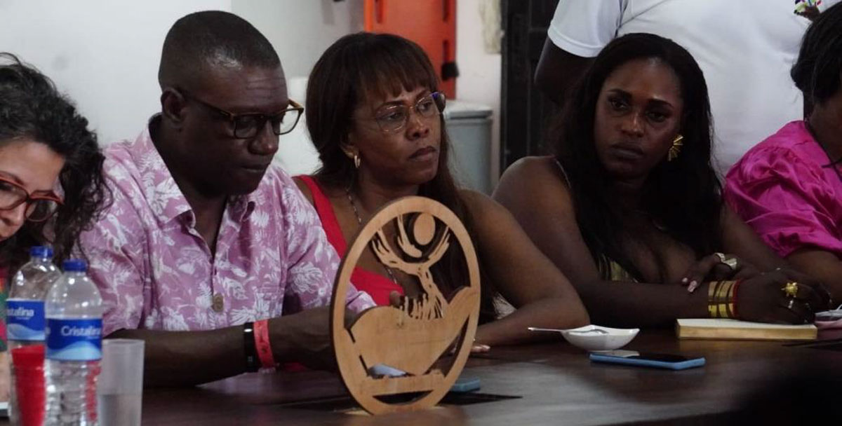 InfoGuaico's tweet image. Afros, Indígenas y Campesinos piden participar en diálogos de paz en Nariño
#afros #campesinos #diálogosdepaz #indígenas #Tumaco

informativodelguaico.com/afros-indigena…