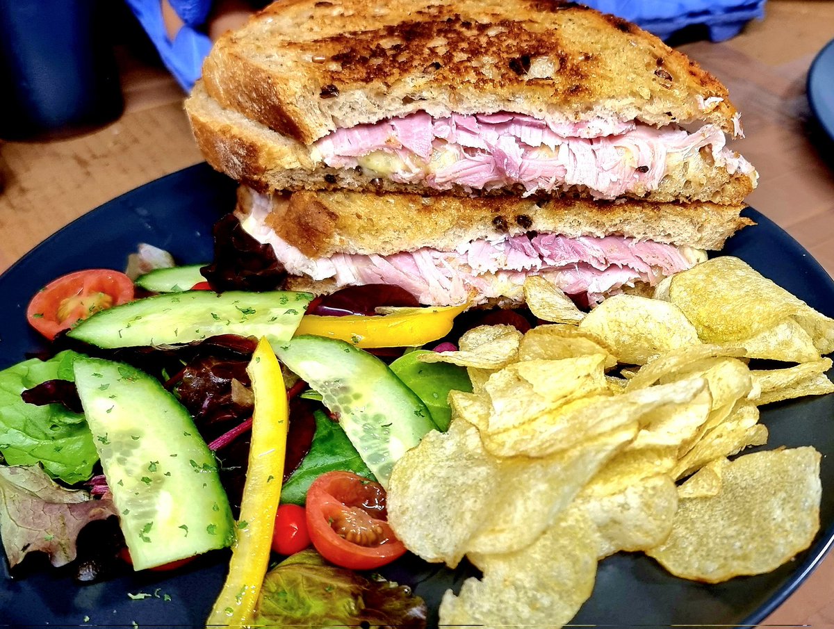 The humble Ham and Cheese Toastie using malted bread from Poppyseed Bakery, Sussex cheddar and ham from Downland Butchers. Very yum! 

#supportingsmallbusinesses #eastdean #supportlocalbusiness #smallbusinessessupportingsmallbusinesses #locallysourced