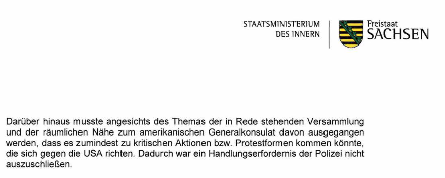 RassismusT's tweet photo. Motto "Ami go home" #le2611 #Leipzig, Polizei #Sachsen denkt:
"räumlichen Nähe zum amerikanischen Generalkonsulat davon ausgegangen werden, dass es zumindest zu kritischen Aktionen bzw. Protestformen kommen könnte, die sich gegen die USA richten."
▶️ https://t.co/oyuFAImjbV https://t.co/QgaKb0aW1o