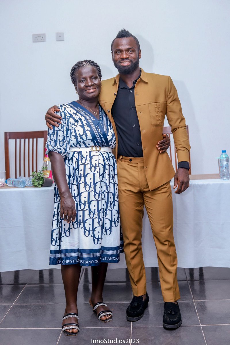 HOME is where MOM is happy❤️