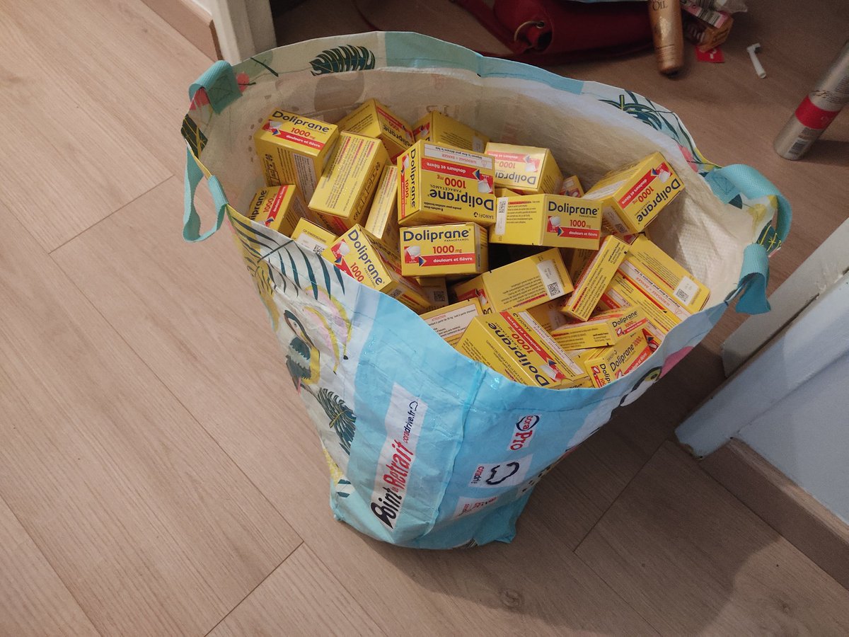BlavikenX's tweet photo. J'ai dit ça dit quoi les FILLES ??? https://t.co/mGpU3MRHMZ