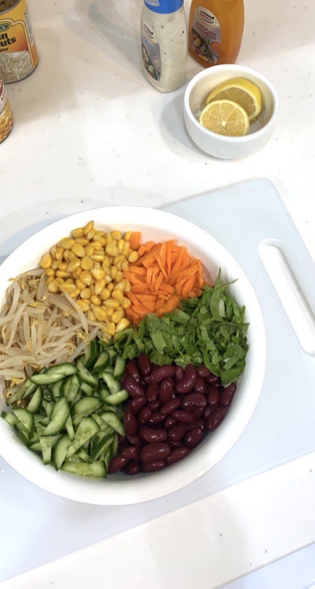 allzhra7's tweet photo. Salad🍀 https://t.co/fbUgSyMuWf