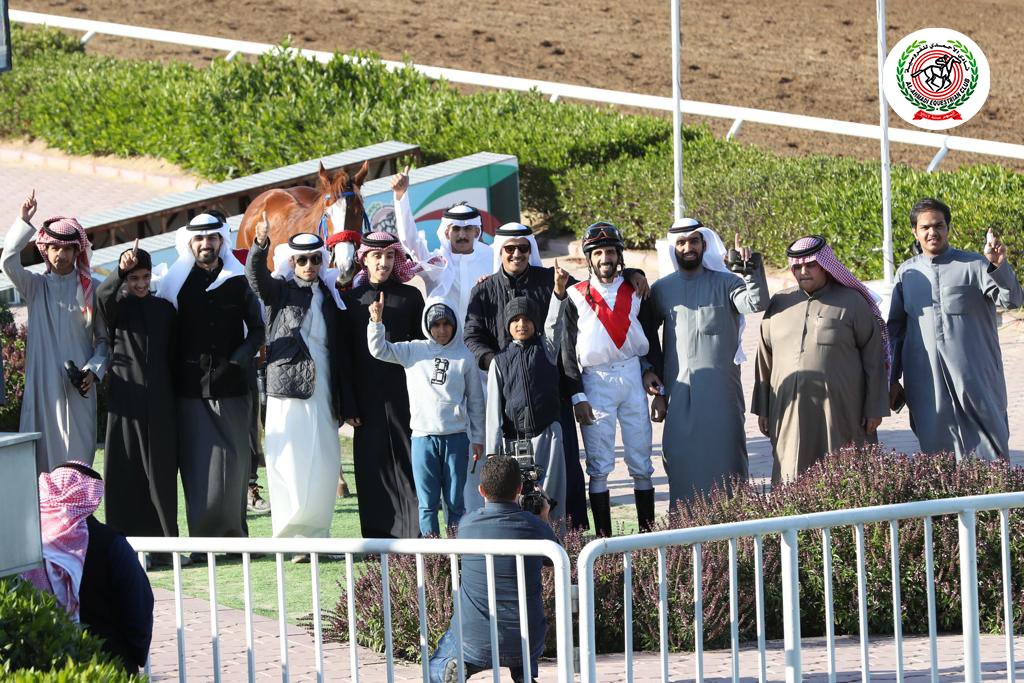 ALAHMADI_CLUB's tweet photo. الشوط الثاني الجواد خيرالله اسطبل الشمالي
الاجتماع الرابع عشر
نادي الاحمدي للفروسية https://t.co/ftn6u5d5FC