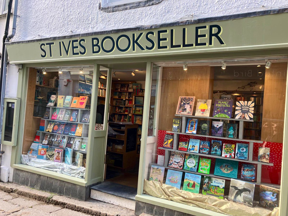 Just got a message from a friend showing that @stivesbooks has Blackbeard’s Treasure in the window!! #publicationday