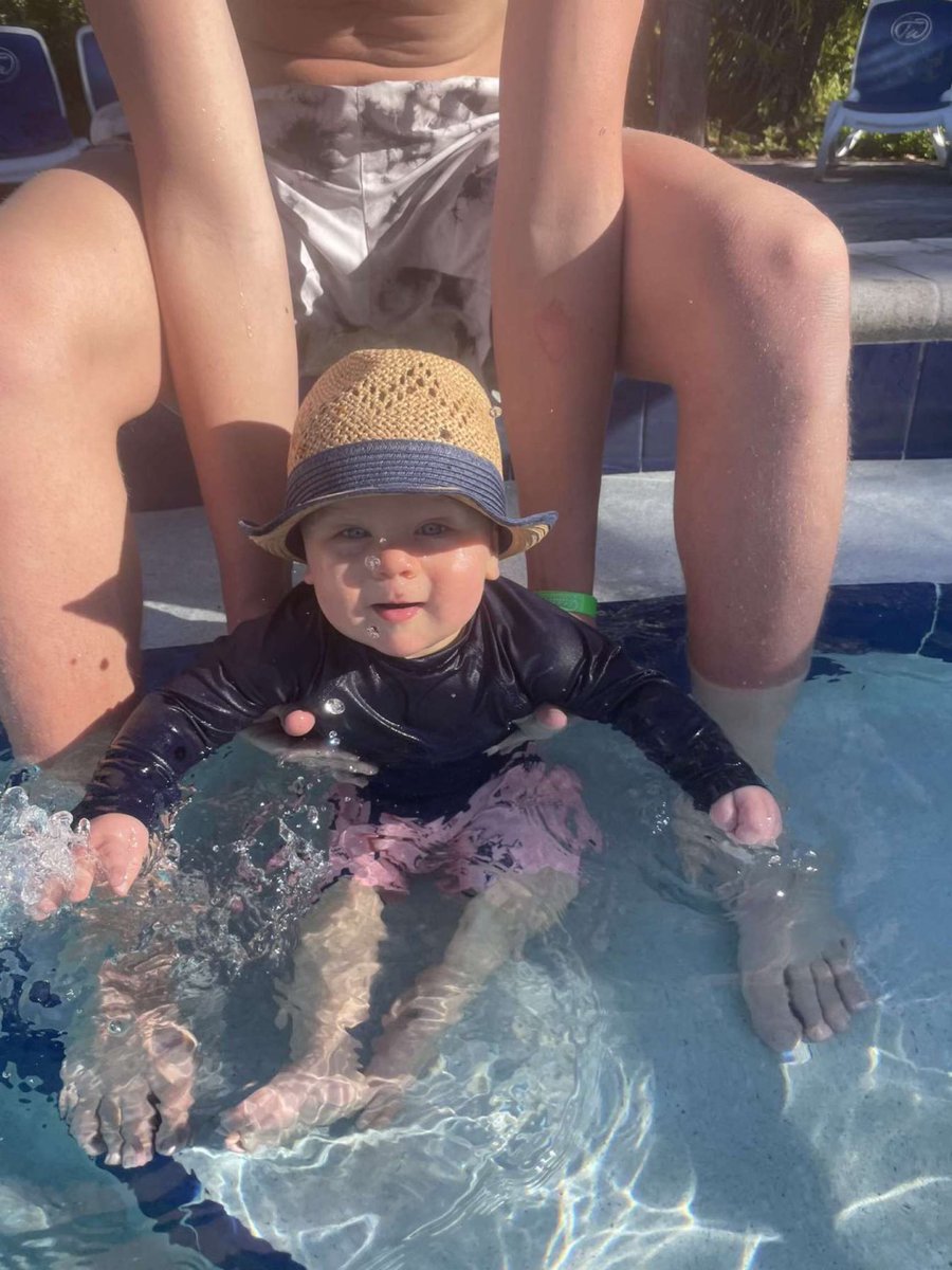 jefflytle_37's tweet photo. Hudson living the good life! https://t.co/iKKoEVCkBe