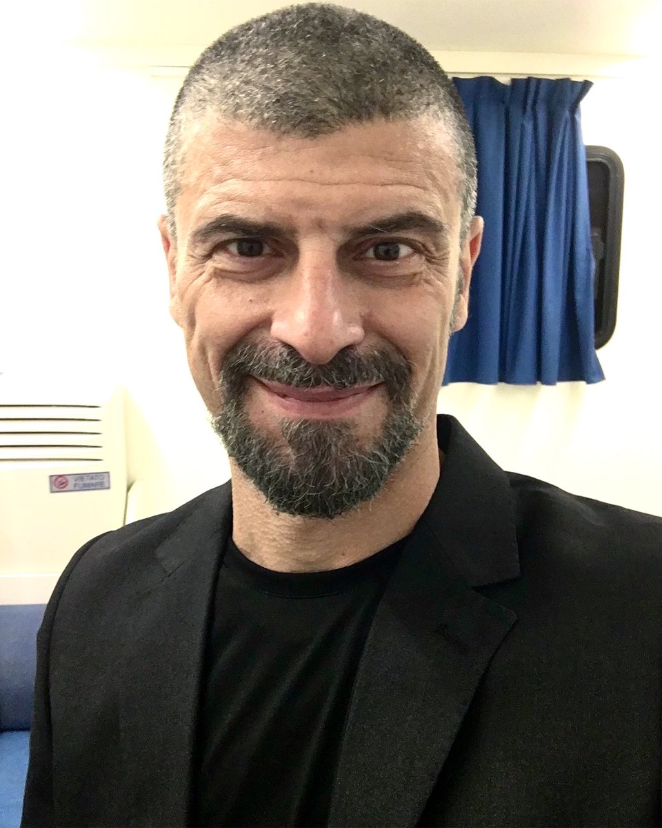 fravillain's tweet photo. #lultimanottediamore di #andreadistefano con #pierfrancescofavino #lindacaridi #antoniogerardi #francescodileva #camillaseminofavro #francescovillano #matildevigna #wangfei #indianaproduction casting #valentinamateriale dal 23/2/2023 al cinema! Vi aspettiamo https://t.co/SevnJ3ihOj