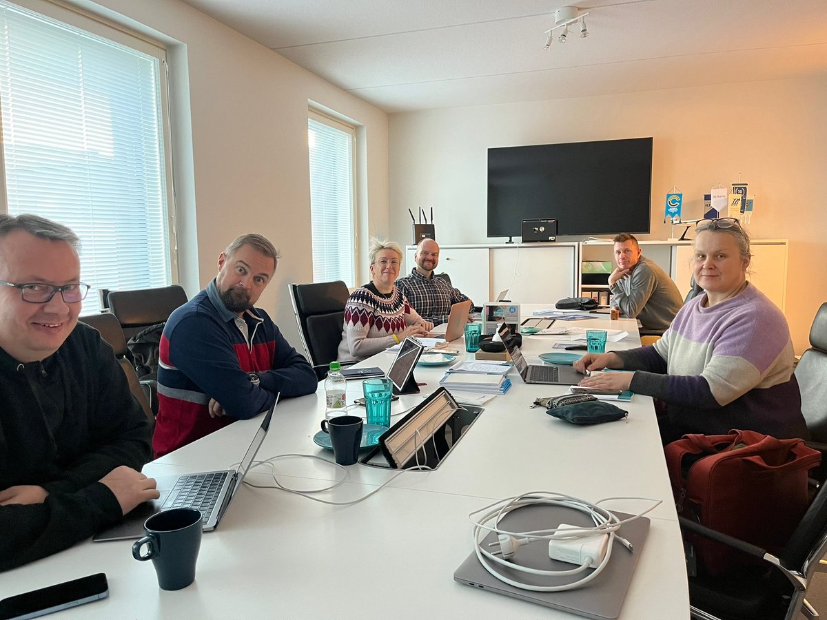 SLJY hallitus kokoontui vuoden 2023 ensimmäiseen kokoukseen. #lennonjohtaja #hallitus #kokous #sljy