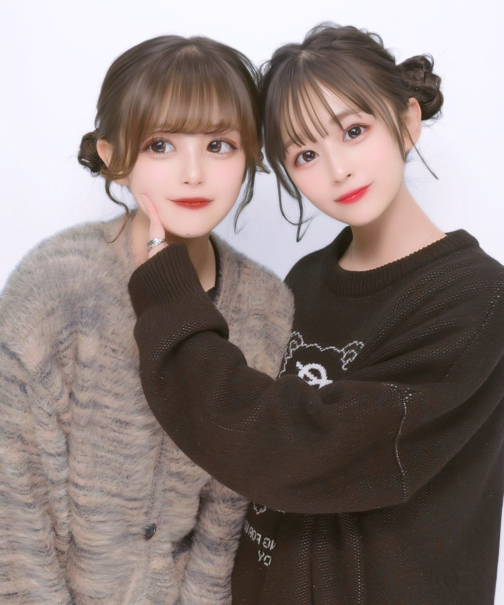 yuka_kimisora's tweet photo. おひさしぷり🍑♡
双子ヘアしてもらったんだ〜〜
@otohaaaa12 https://t.co/9546AedGTu