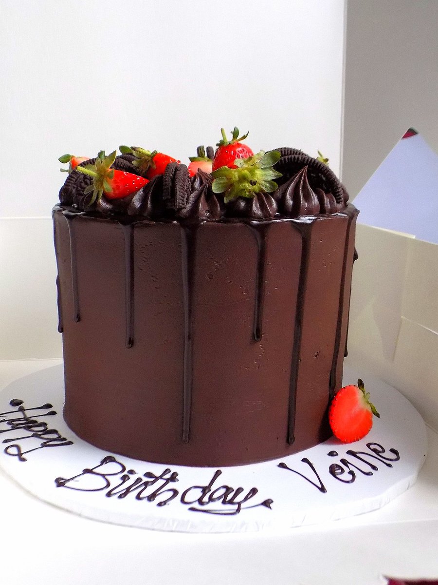 CakeRowze's tweet photo. Happy new year 2023!
We are open and taking orders for 2023. Call/whatsapp 0716495722 

#Rowzecakehouse2023
#ikokazike https://t.co/mg7RNcWj8g